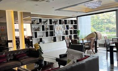 For rent 3 bed condo in Pathum Wan, Bangkok