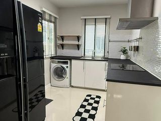 For rent そして for sale 3 Beds house in Suan Luang, Bangkok
