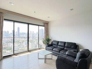 Продажа 2 спальни кондо в Щаттхана, Бангкок