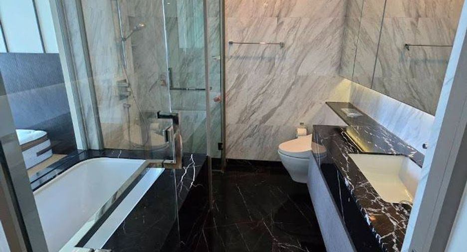For rent and for sale 1 bed condo in Sathon, Bangkok