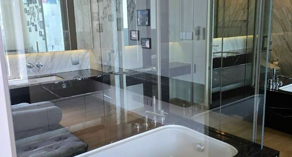 For rent and for sale 1 bed condo in Sathon, Bangkok