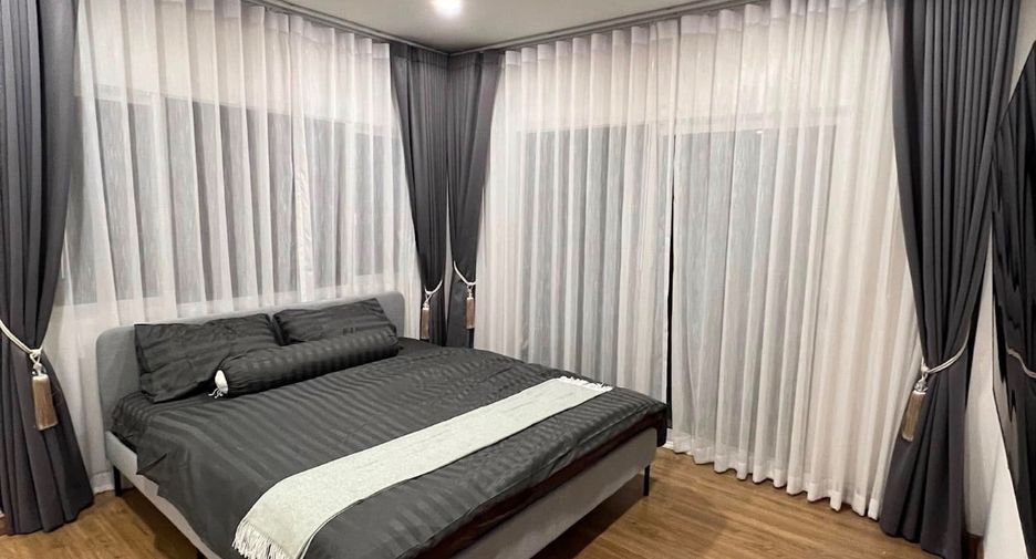Haus zur Miete mit 4 Zimmer in Prawet, Bangkok