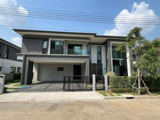 For rent そして for sale 4 Beds house in Khlong Sam Wa, Bangkok