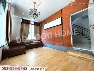 For sale 4 Beds house in Bangkok Noi, Bangkok