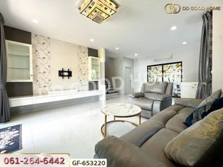 For sale 4 Beds house in Bangkok Noi, Bangkok