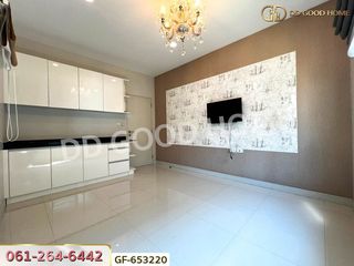 For sale 4 Beds house in Bangkok Noi, Bangkok