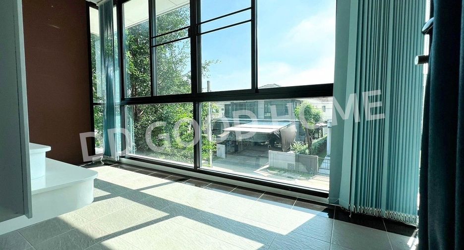 For sale 4 bedrooms house in Bangkok Noi, Bangkok