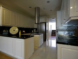 For sale 3 bedrooms condo in Watthana, Bangkok