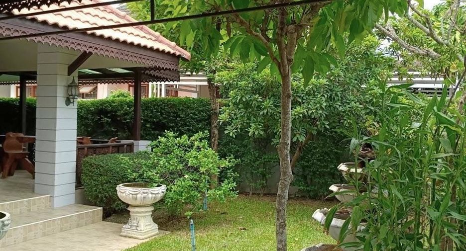 For sale 3 bedrooms house in San Kamphaeng, Chiang Mai