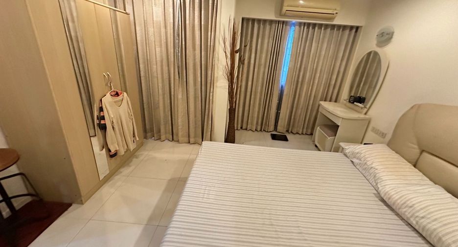 For sale studio condo in Bang Rak, Bangkok