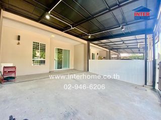 For sale 3 bed townhouse in Thanyaburi, Pathum Thani