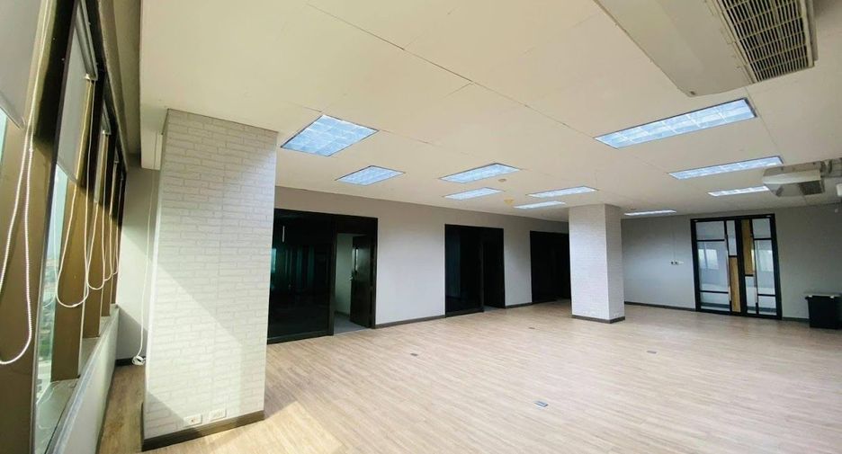 For rent office in Bang Na, Bangkok