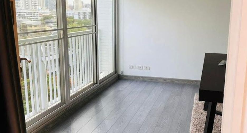 For sale 2 bedrooms condo in Watthana, Bangkok