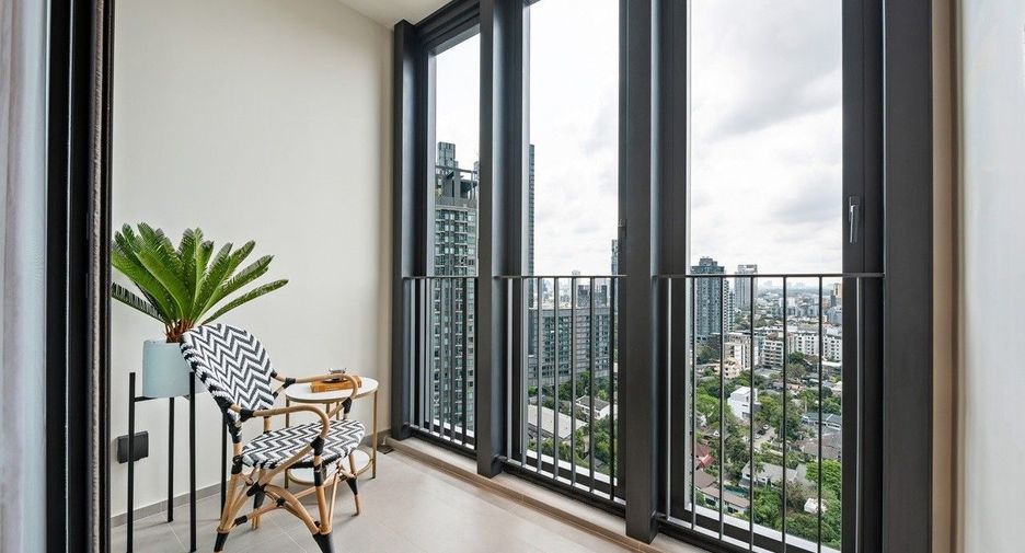 À louer et à vendre 1 chambre condo à Khlong Toei, Bangkok