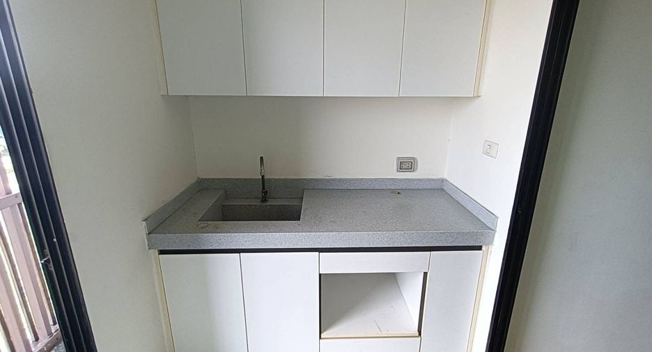 For sale studio condo in Saphan Sung, Bangkok