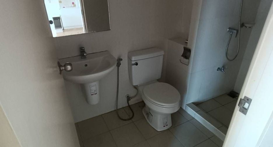 For sale studio condo in Saphan Sung, Bangkok