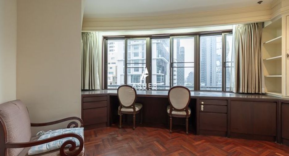 For sale 2 bedrooms condo in Watthana, Bangkok