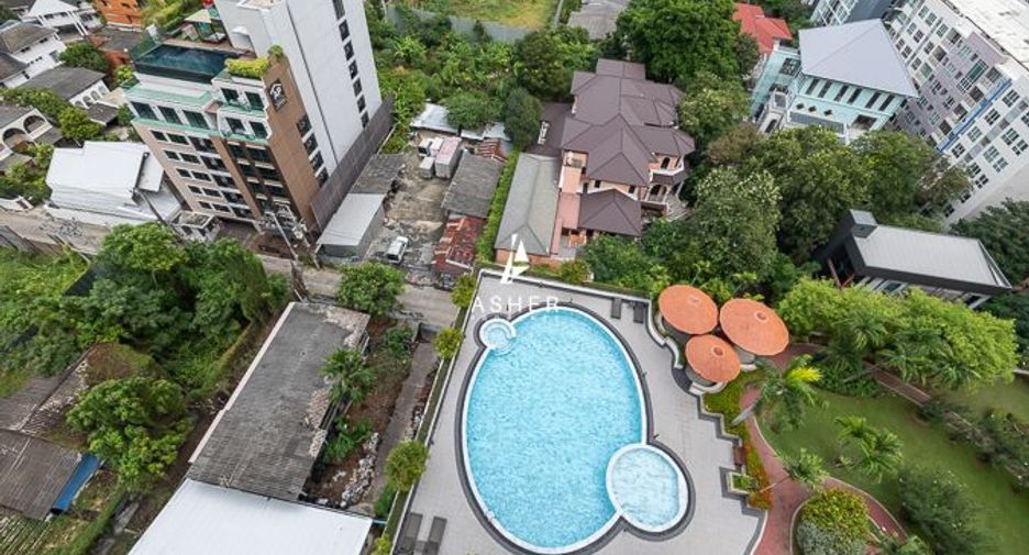 For sale 2 bedrooms condo in Watthana, Bangkok