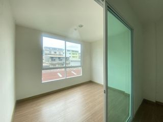 Condo en venta de estudio en Bang Khun Thian, Bangkok