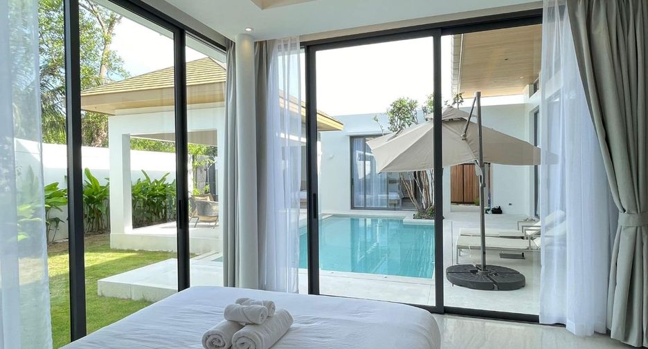For rent 4 bedrooms villa in Mueang Phuket, Phuket