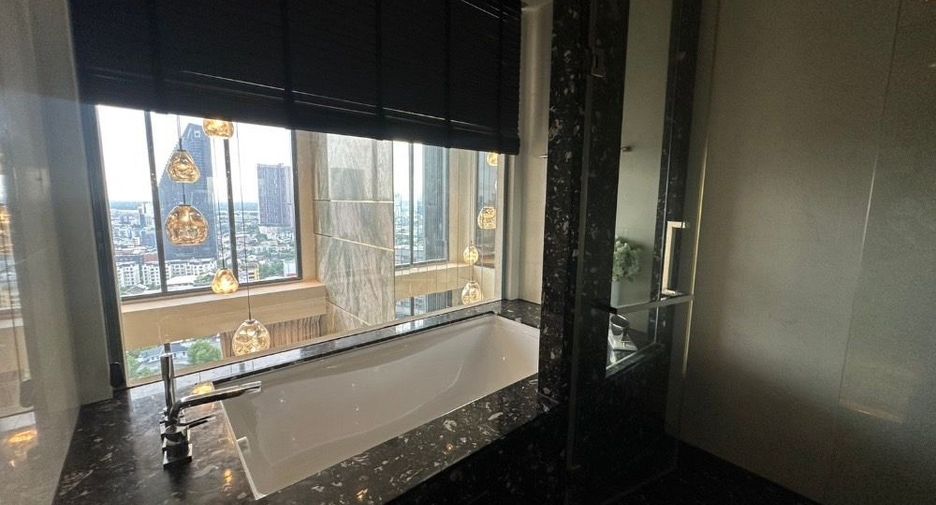 Wohnung zur Miete mit 2 Zimmer in Khlong Toei, Bangkok