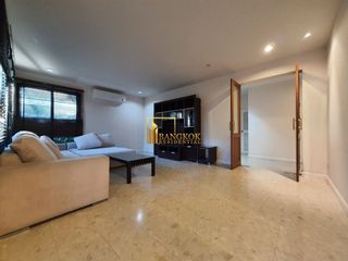 Casa en alquiler de 3 habitaciones en Yan Nawa, Bangkok