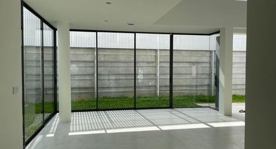 For rent 3 bedrooms office in Don Mueang, Bangkok
