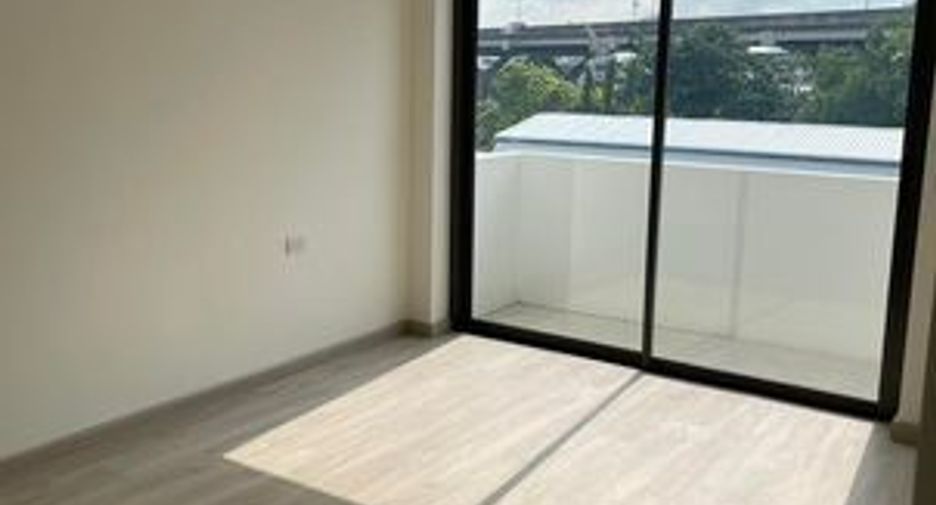 For rent 3 bedrooms office in Don Mueang, Bangkok