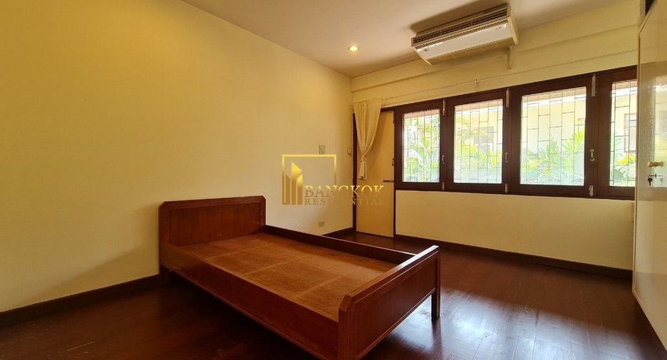For rent 3 bedrooms house in Khlong Toei, Bangkok