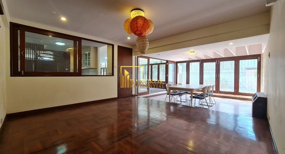 For rent 3 bedrooms house in Khlong Toei, Bangkok