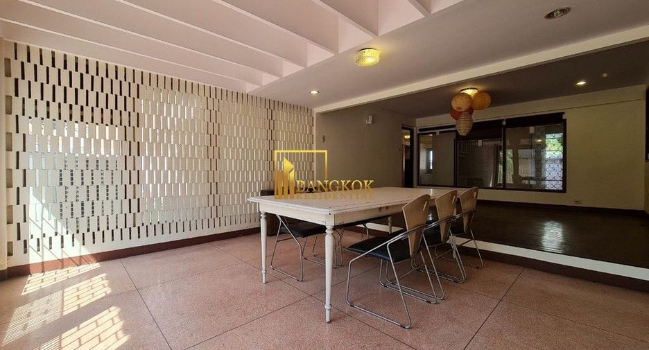For rent 3 bedrooms house in Khlong Toei, Bangkok