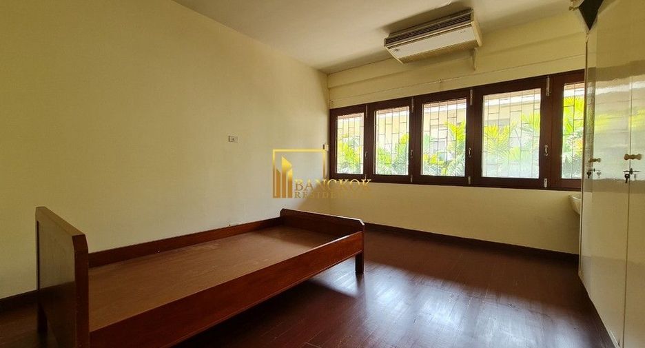 For rent 3 bedrooms house in Khlong Toei, Bangkok