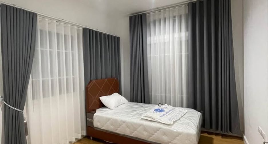 Haus zur Miete mit 4 Zimmer in Bang Khen, Bangkok