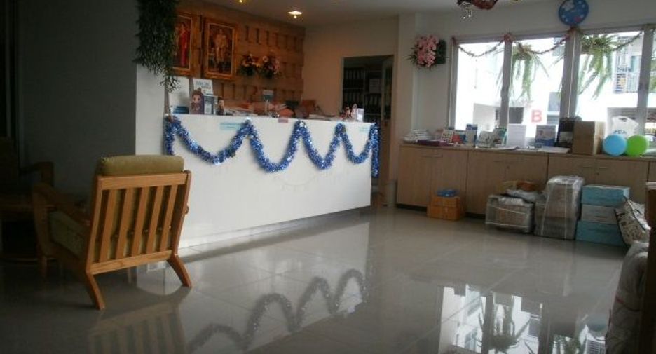 For sale studio condo in Chom Thong, Bangkok