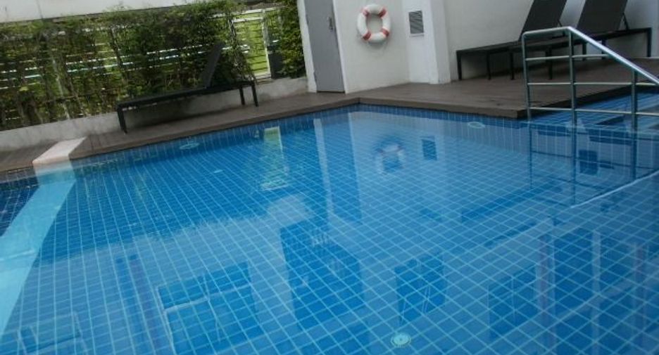 For sale studio condo in Chom Thong, Bangkok