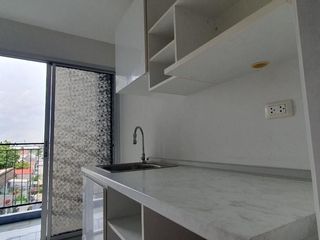À vendre studio condo à Chom Thong, Bangkok