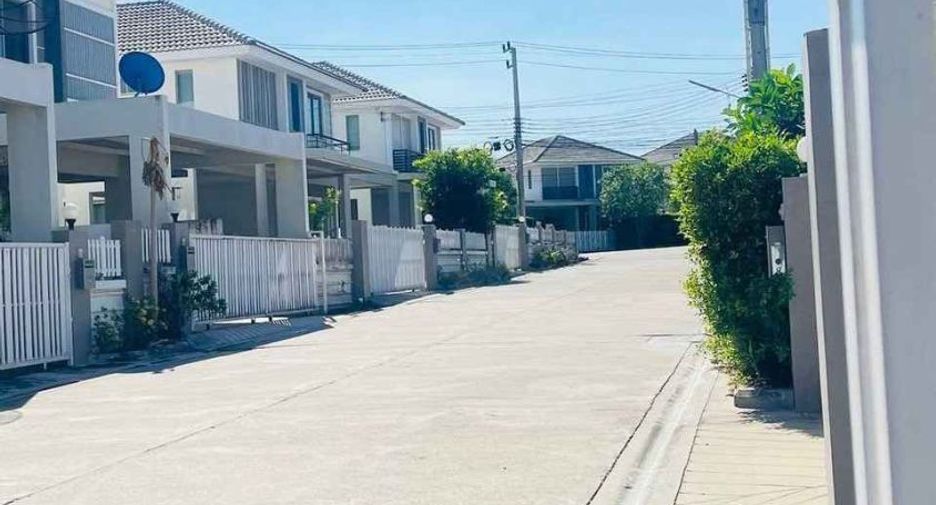 For rent and for sale 3 bedrooms house in Si Racha, Chonburi