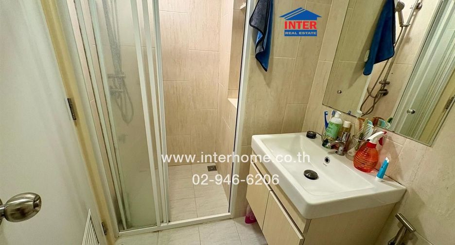 For sale 2 Beds condo in Lat Phrao, Bangkok