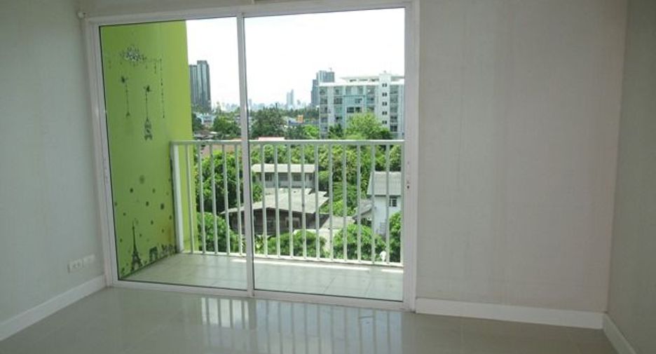 For sale studio condo in Phasi Charoen, Bangkok