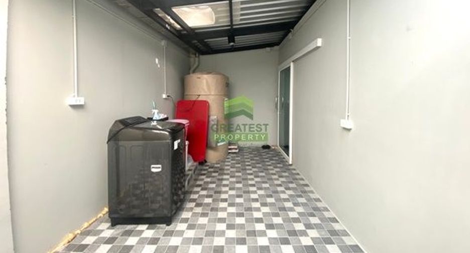 Reihenhaus zum Kauf mit 4 Zimmer in Bang Bua Thong, Nonthaburi