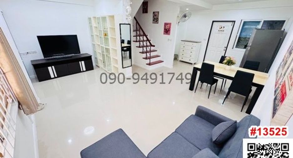 For rent 3 bedrooms townhouse in Don Mueang, Bangkok