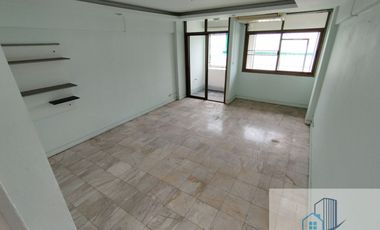 出售 1 卧室 公寓 在 Bang Kapi, 曼谷