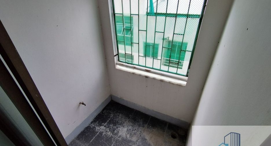 For sale 1 bed condo in Bang Kapi, Bangkok
