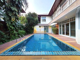 Casa en alquiler de 3 habitaciones en Yan Nawa, Bangkok