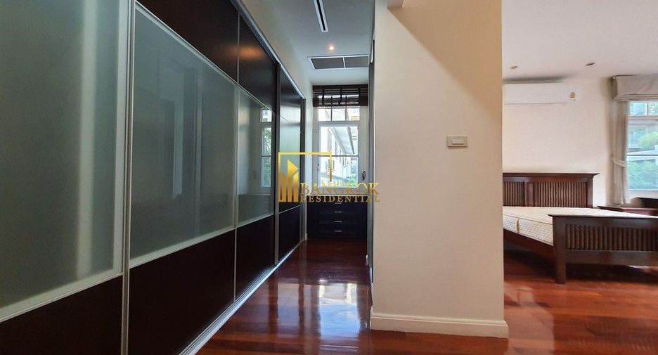 Casa en alquiler de 3 habitaciones en Yan Nawa, Bangkok