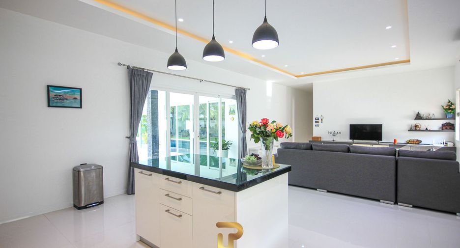 For sale 3 bedrooms villa in Hua Hin, Prachuap Khiri Khan