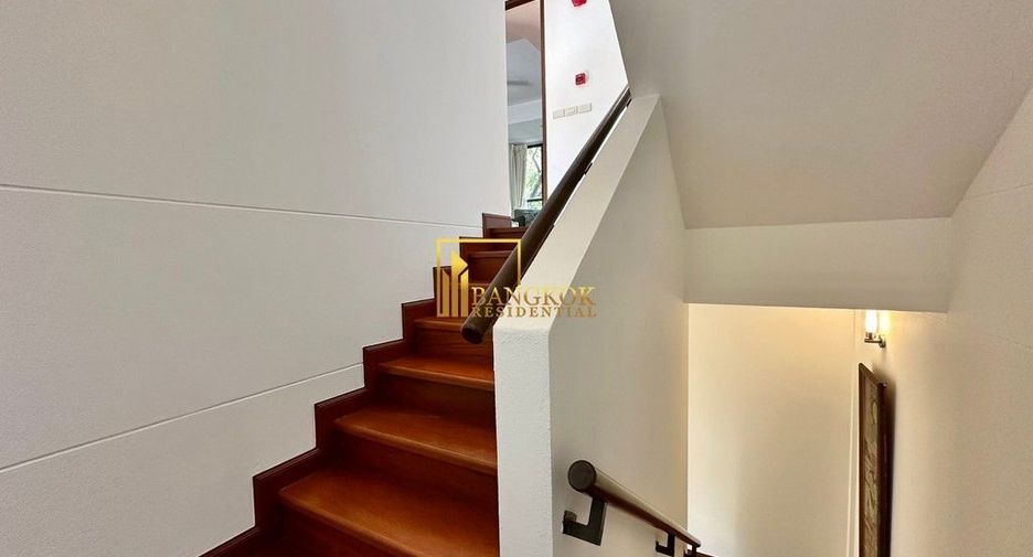 Haus zur Miete mit 3 Zimmer in Watthana, Bangkok