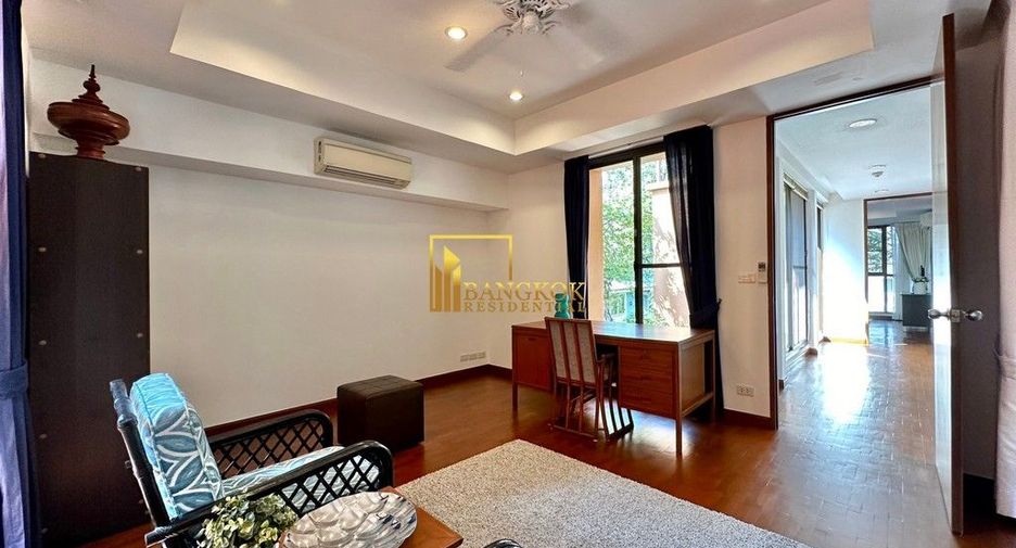 Haus zur Miete mit 3 Zimmer in Watthana, Bangkok