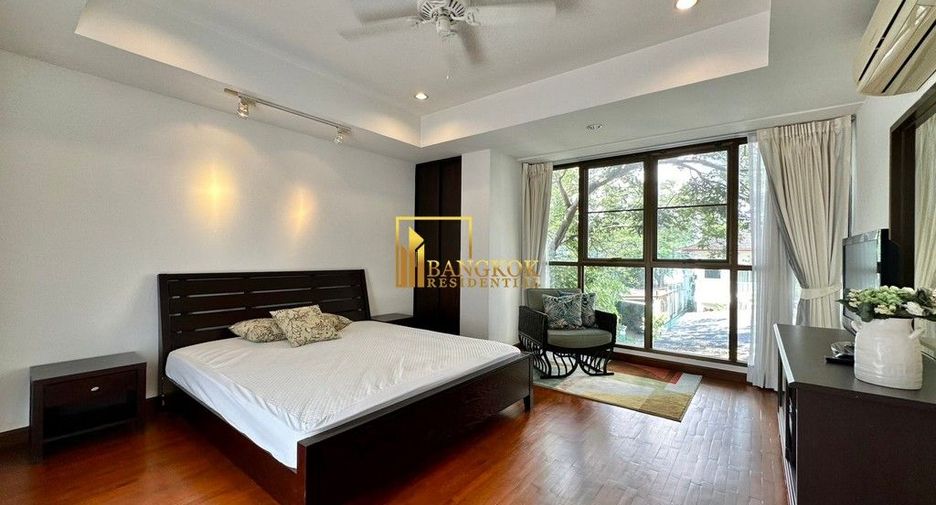 Haus zur Miete mit 3 Zimmer in Watthana, Bangkok