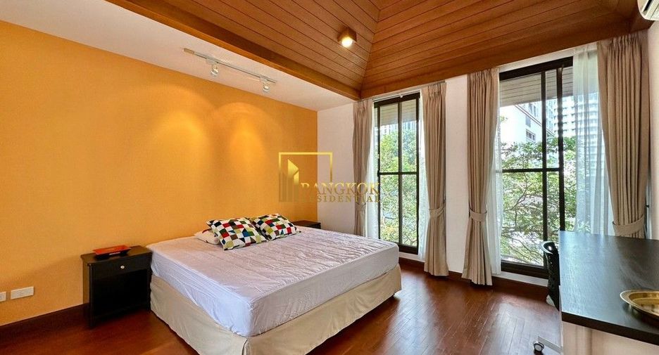 Haus zur Miete mit 3 Zimmer in Watthana, Bangkok